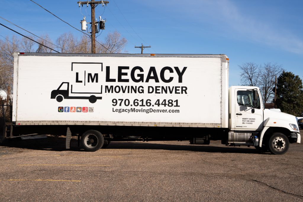 Moving with pets in Denver Colorado